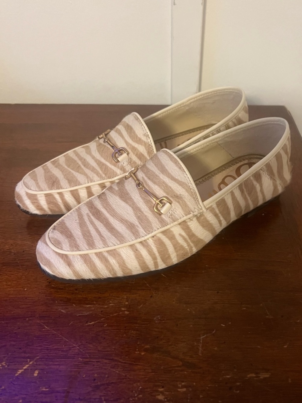 Sam Edelman Women’s Beige Zebra Print Loafers size 7.5